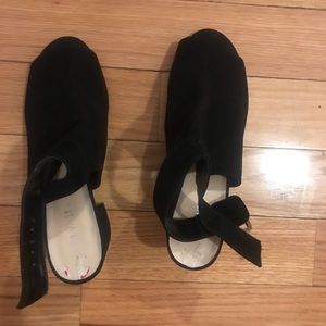 Block Heel Peep Toe 3” Sandal